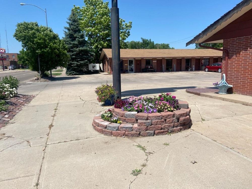 Blue Spruce Motel photo 59