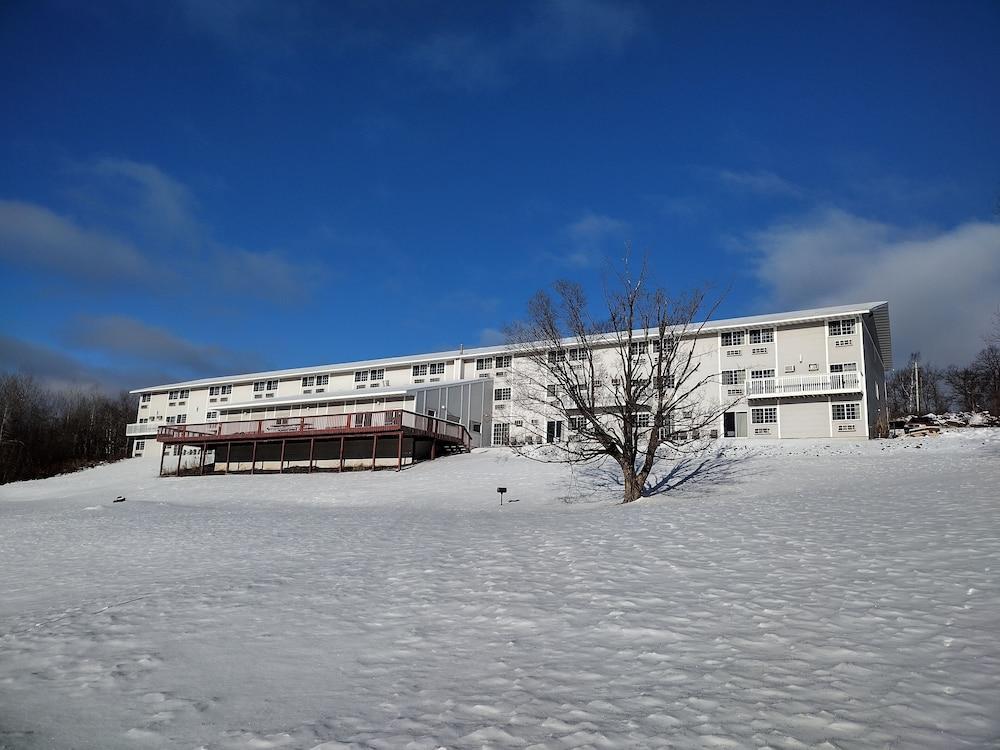 Baymont by Wyndham Duluth/Spirit Mountain photo 1