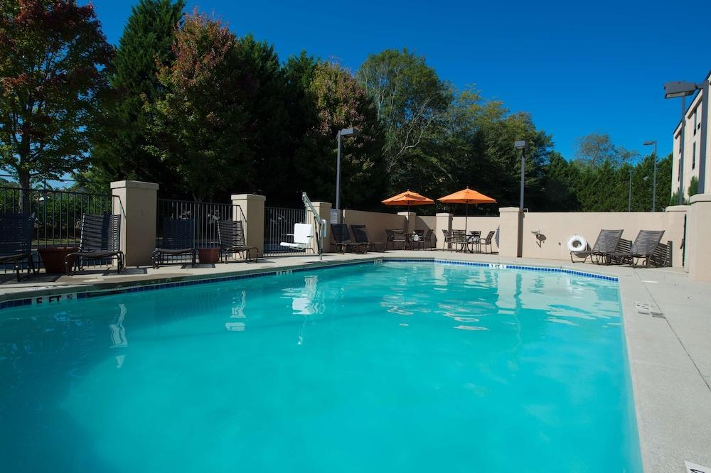 Hampton Inn Gainesville photo 23