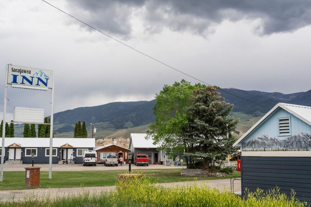 Sacajawea Inn photo 11
