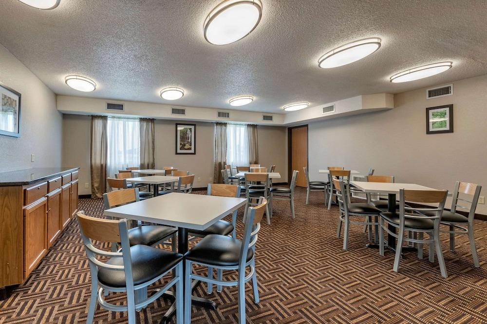 Quality Inn Creston photo 32