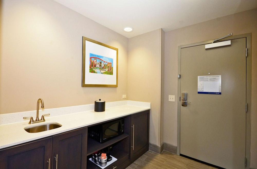 Hampton Inn Pulaski photo 7