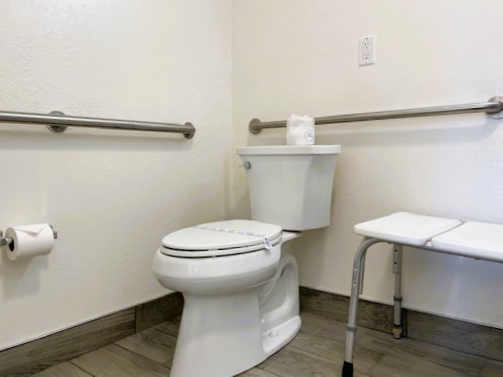 Americas Best Value Inn & Suites Joshua Tree National Park photo 68