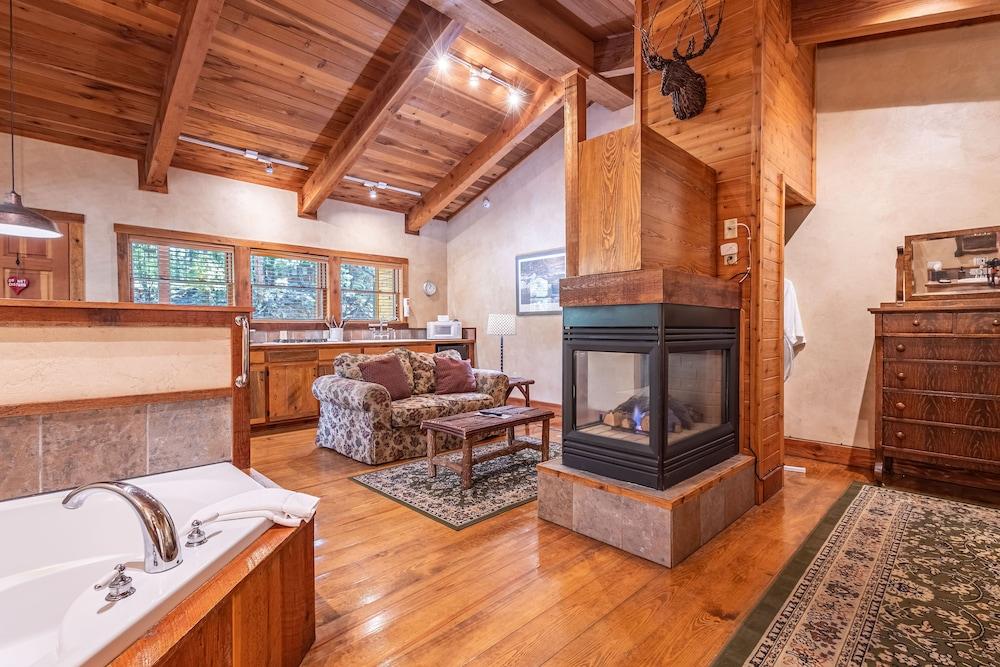 Ruidoso Lodge Cabins photo 44