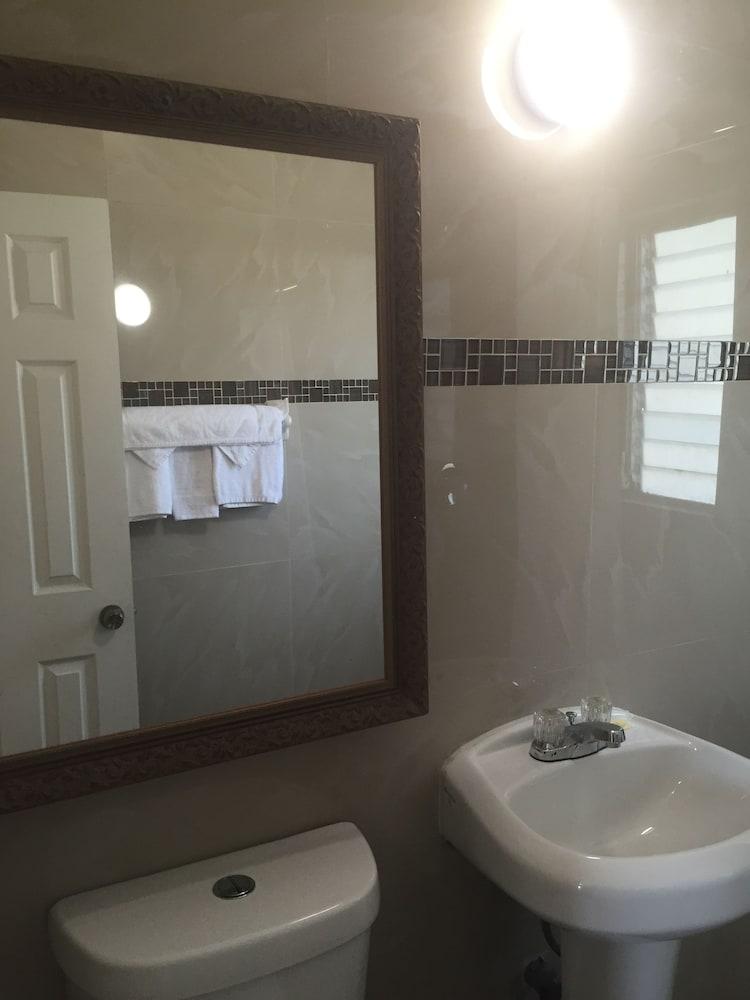 Family Inn photo 15
