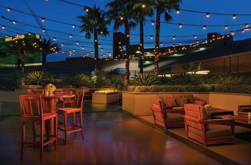 Jet Luxury Resorts @ The Signature Condo Hotel photo 92