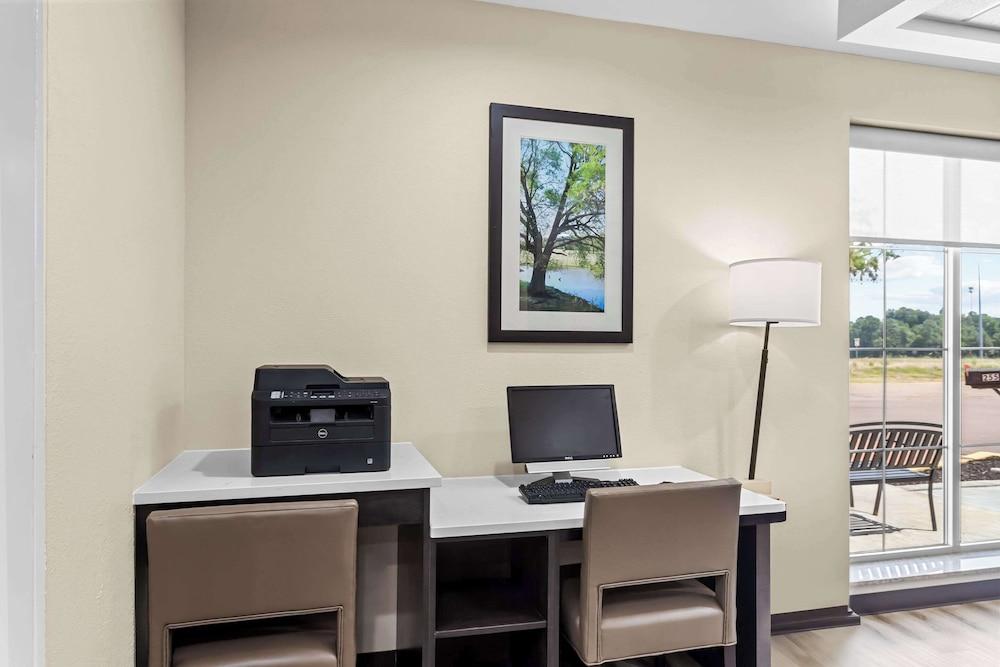 Comfort Inn & Suites Grenada photo 10