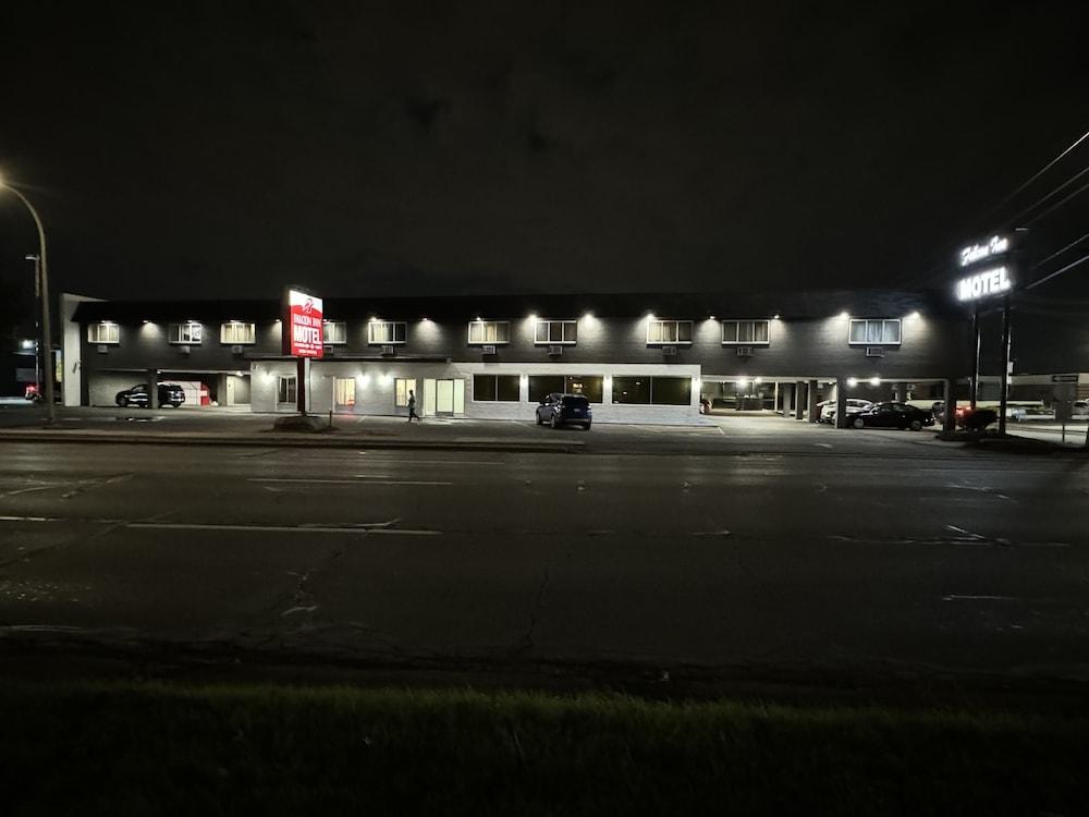 Imperial Suites photo 19