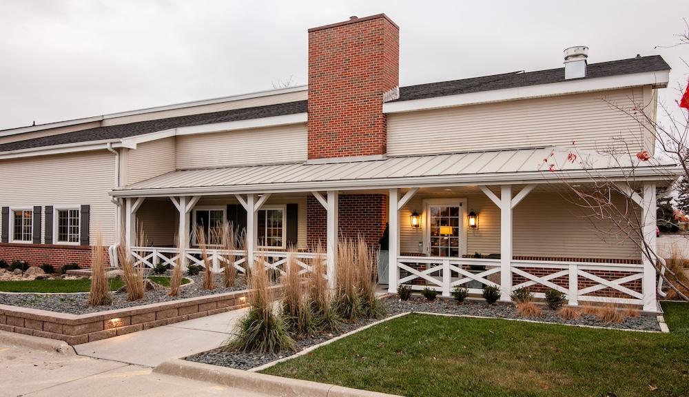 Best Western Plus University Park Inn & Suites photo 32