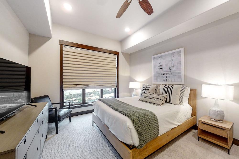 The Residences at Blackstone photo 5