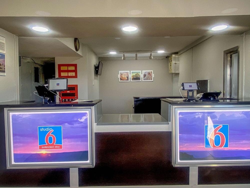 Motel 6 Wichita, KS photo 22