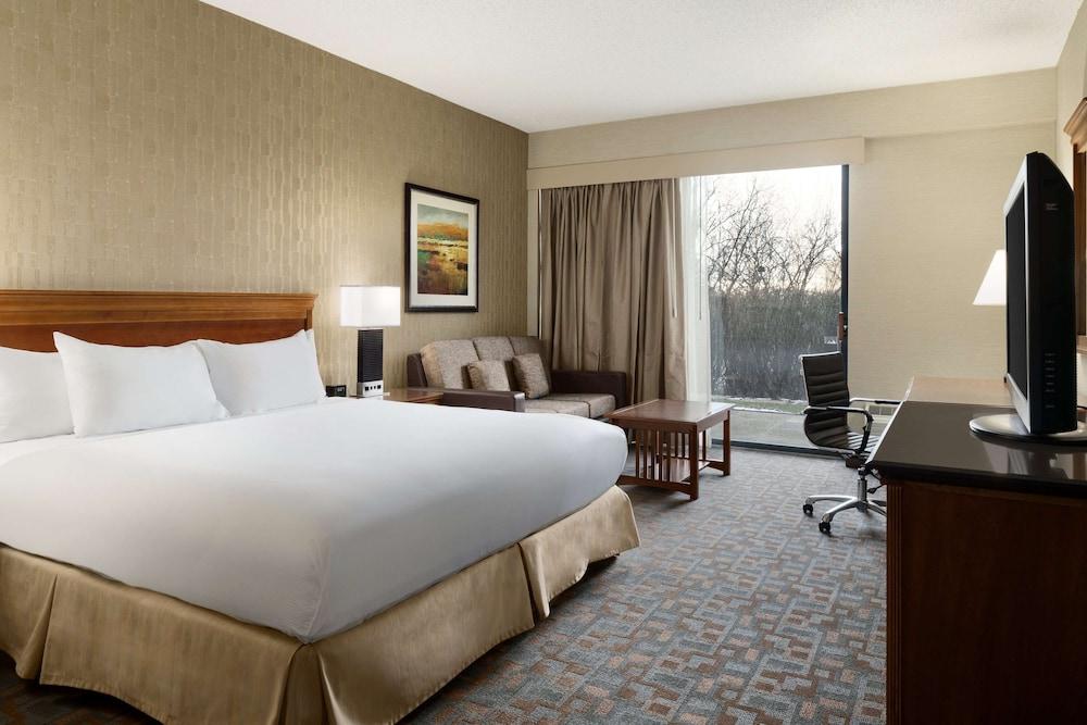 Doubletree by Hilton Somerset Hotel and Conference Center photo 13
