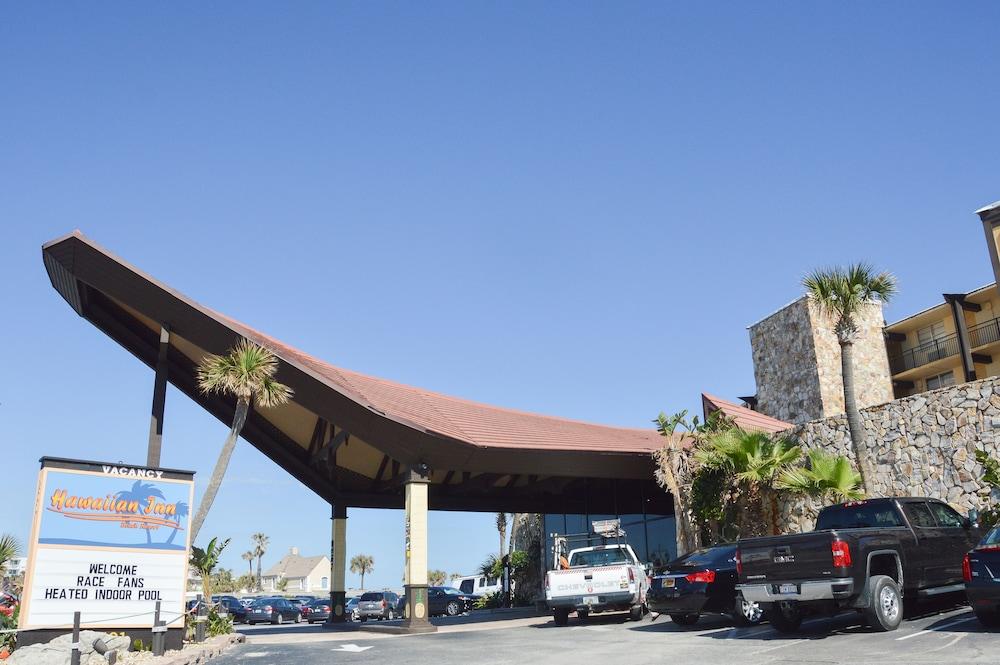 Hawaiian Inn Beach Resort photo 65