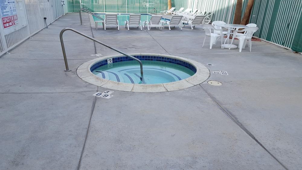 Comfort Inn & Suites El Centro I - 8 photo 7