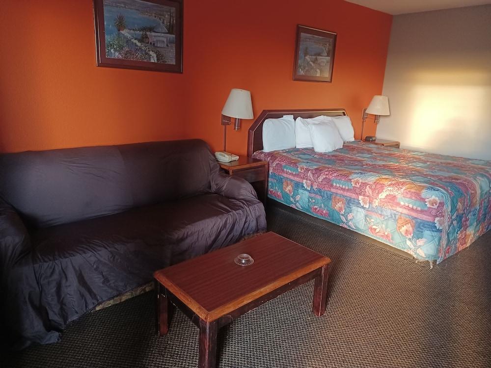 Americas Best Value Inn & Suites Clarksdale photo 5