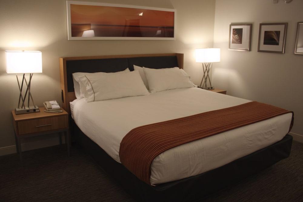 Holiday Inn Express Munising-Lakeview by IHG photo 3