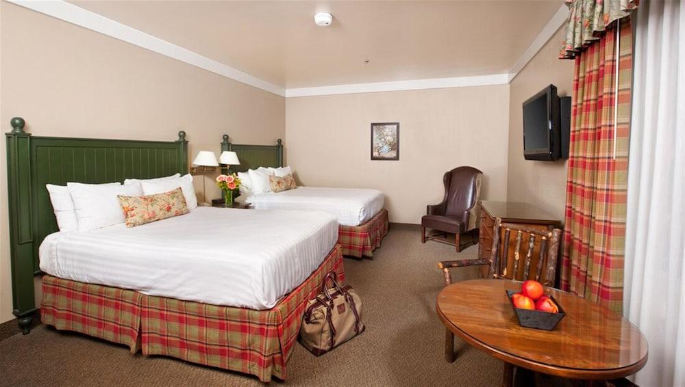 Harris Ranch Resort photo 17