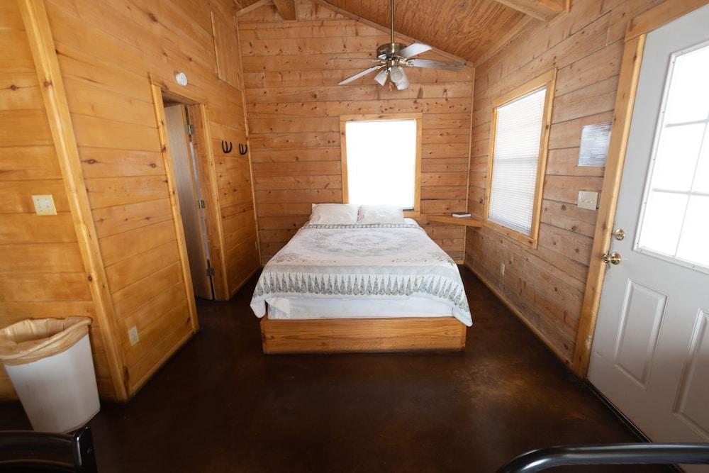 Nueces River RV & Cabin Resort photo 13