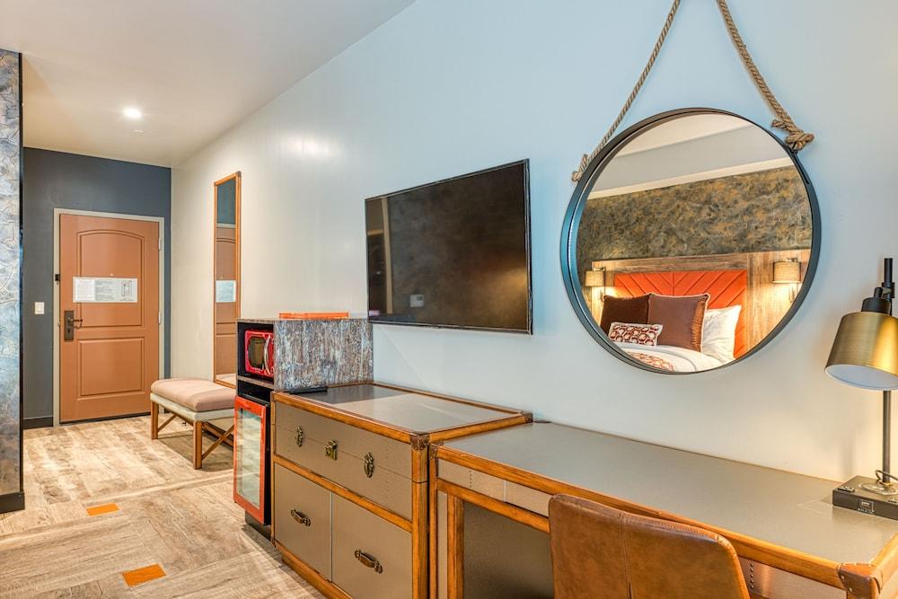 Hotel Lexen - Newhall photo 30