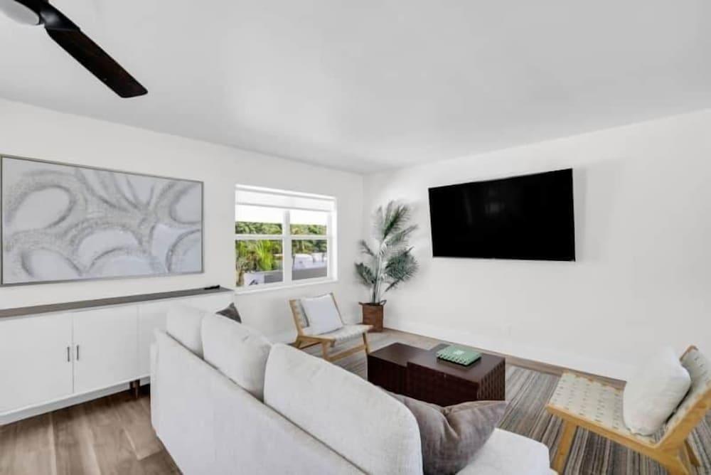 INLET PALM BEACHES photo 38