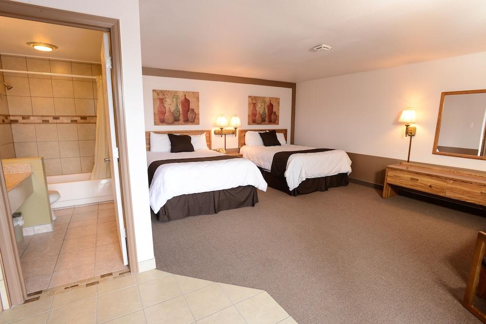 Burlington Inn photo 24
