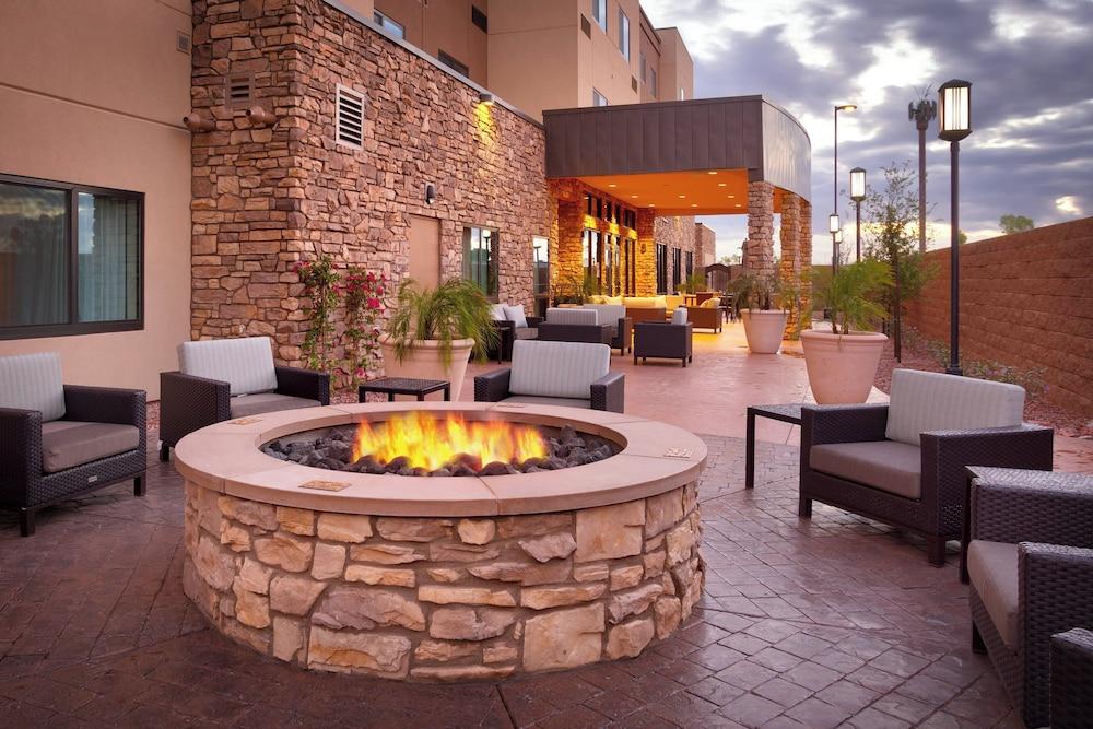 Courtyard Phoenix Mesa Gateway Airport photo 60