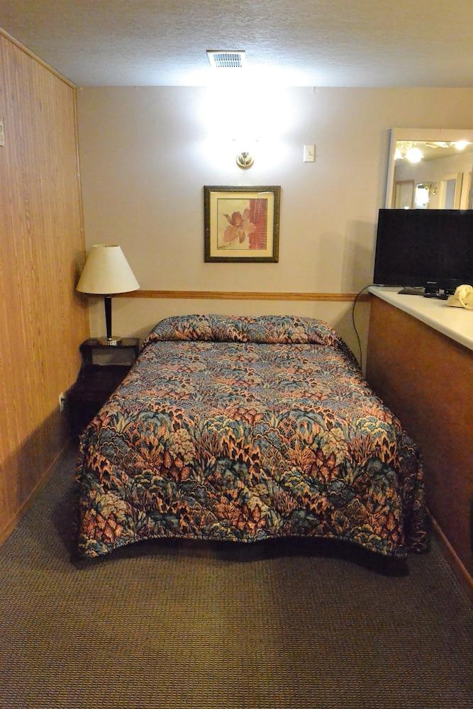 Innkeeper Motel photo 12