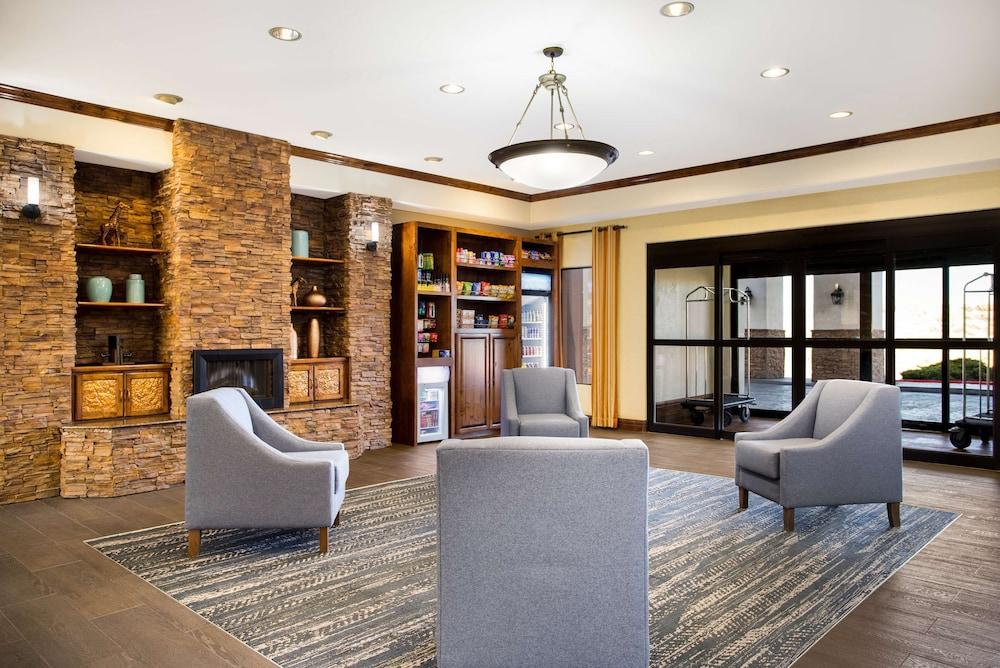 Best Western Gallup West photo 2