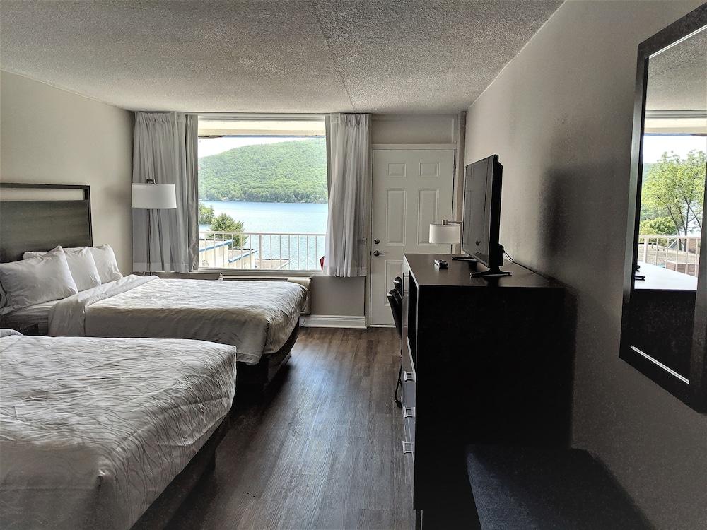 Lakefront Terrace Resort photo 37