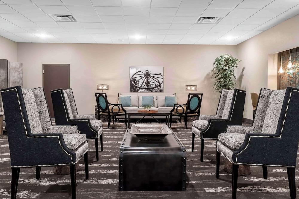 Copper King Convention Center, an Ascend Collection Hotel photo 6
