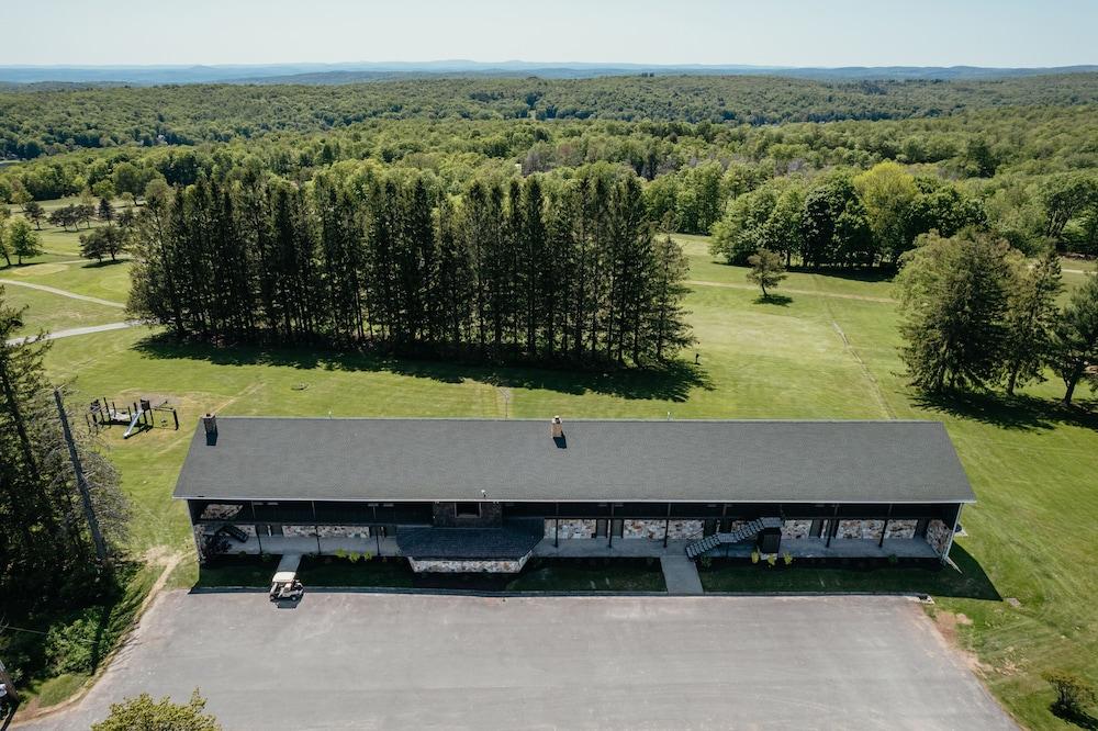 Roscoe Mountain Club photo 9
