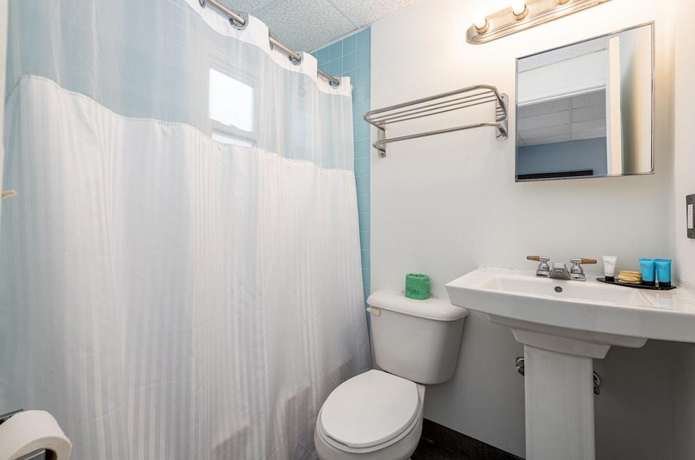 Hammock Inn & Suites - Jersey Shore photo 24