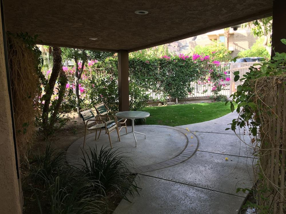 GetAways at Palm Springs Tennis Club photo 17