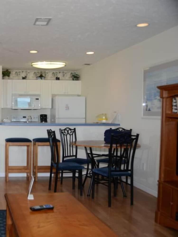 Beach Condominium Hotel photo 30
