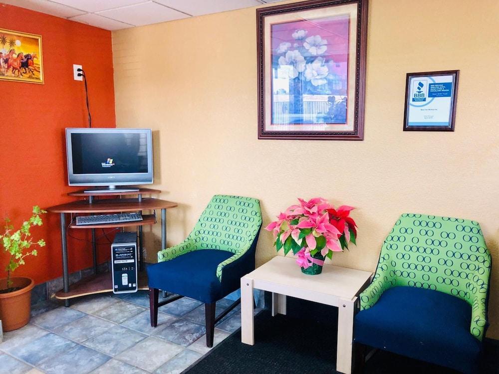 QC Stay Inn photo 1