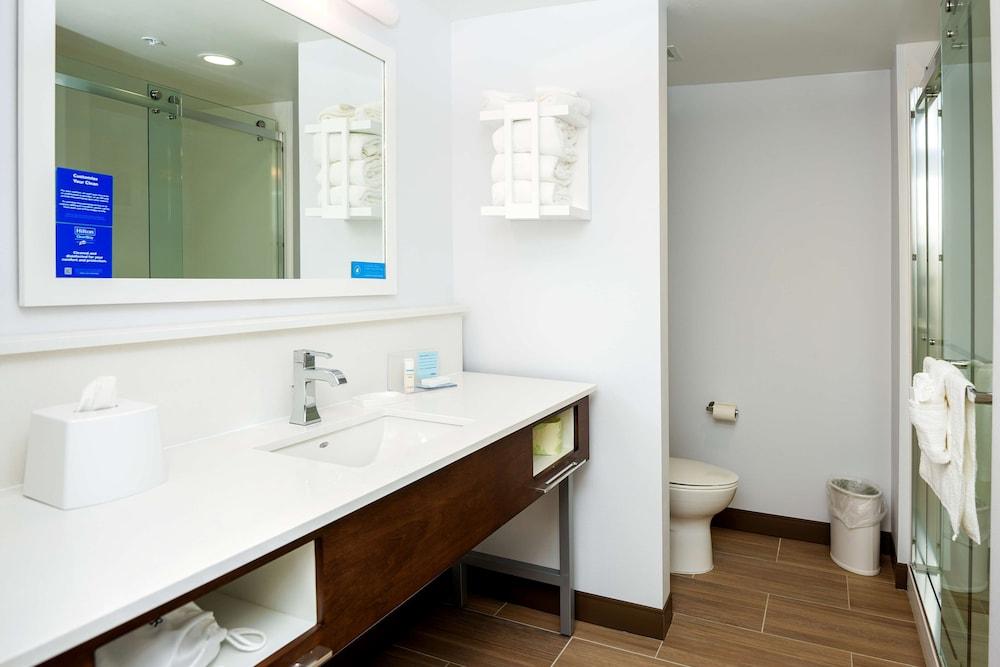 Hampton Inn & Suites Aurora South Denver photo 39