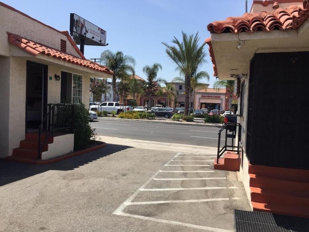 World Motel photo 3