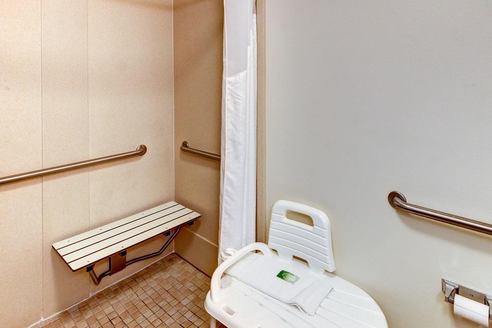 Holiday Inn Express Hotel & Suites San Angelo by IHG photo 14