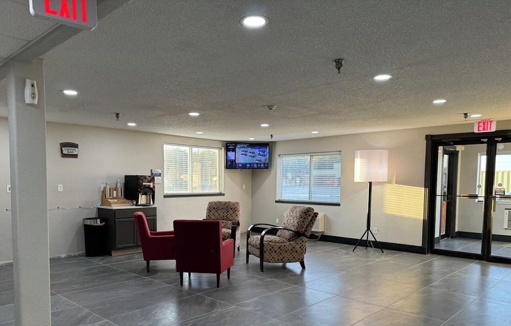 Motel 6 North Sioux City, SD – I-29 North photo 17