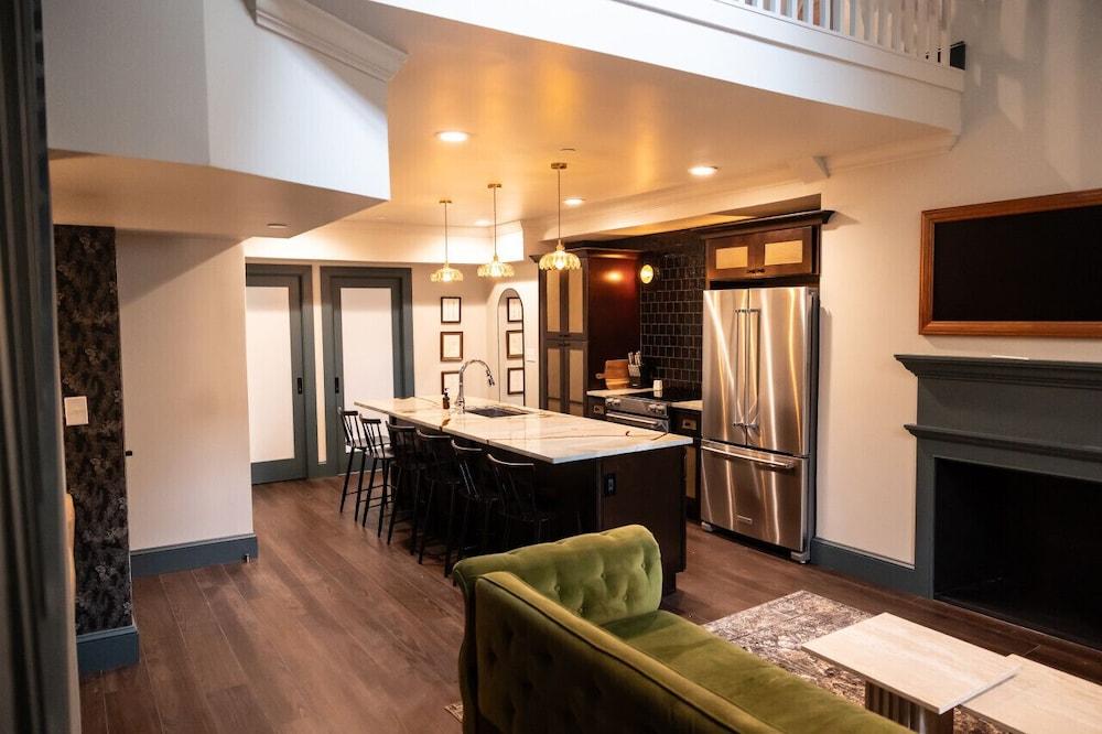 The Gas Lamp Hotel photo 3