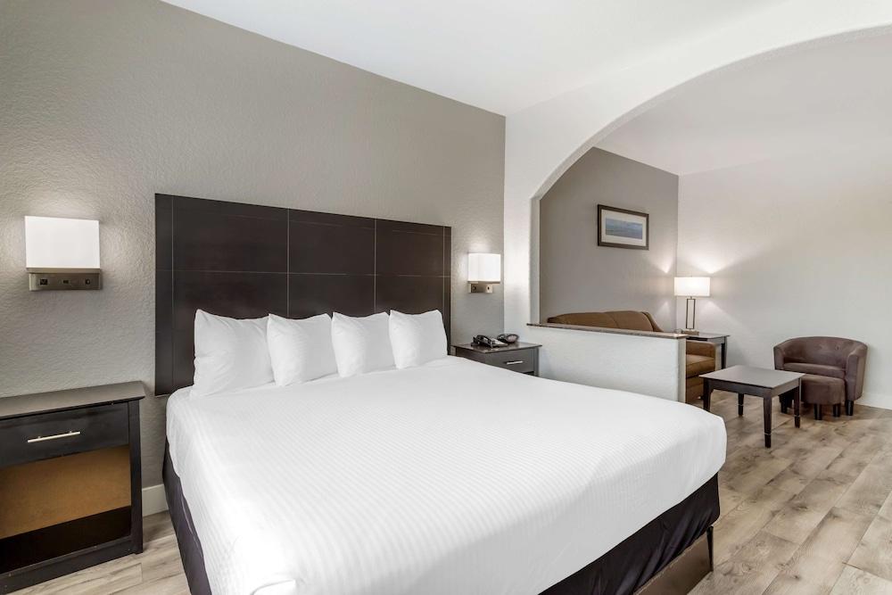 Best Western Texas City I-45 photo 3