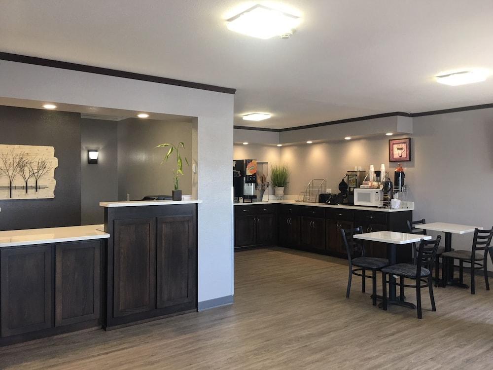 Quality Inn Neosho photo 13