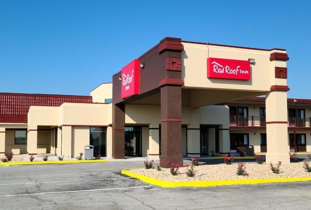 Red Roof Inn Staunton photo 1