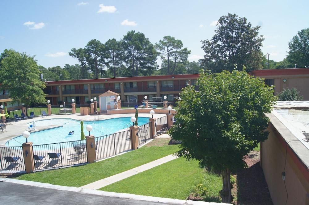 Royal Inn photo 31