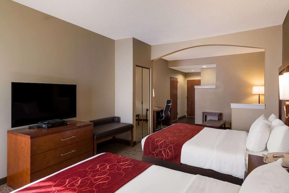 Comfort Suites Near University photo 29