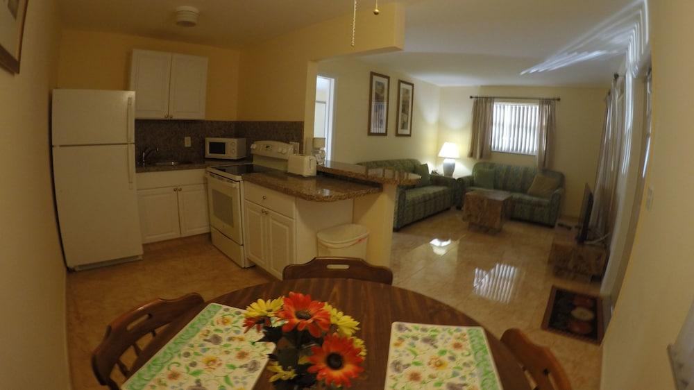 Lago Mar Motel and Apartments photo 38