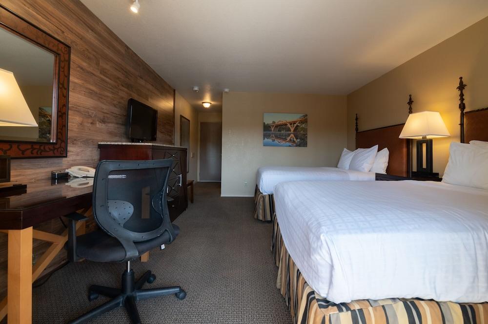 Riverside Inn photo 2