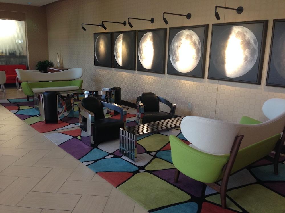 Moonrise Hotel photo 3