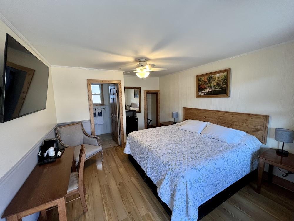 Carolina Country Inn photo 2