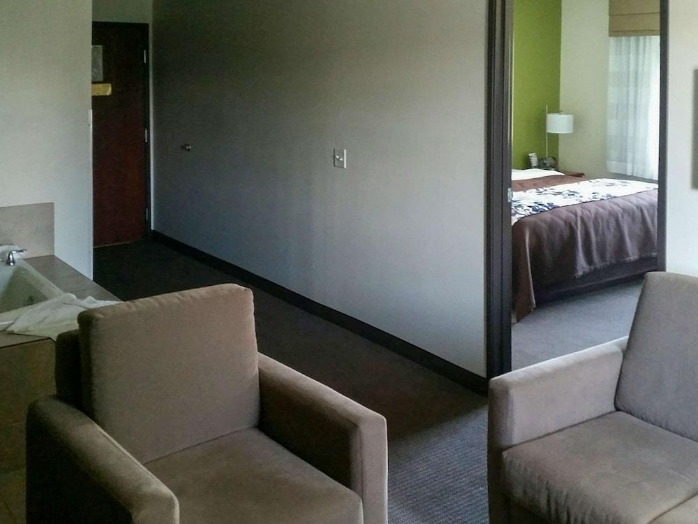 Sleep Inn & Suites Pleasant Hill - Des Moines photo 86